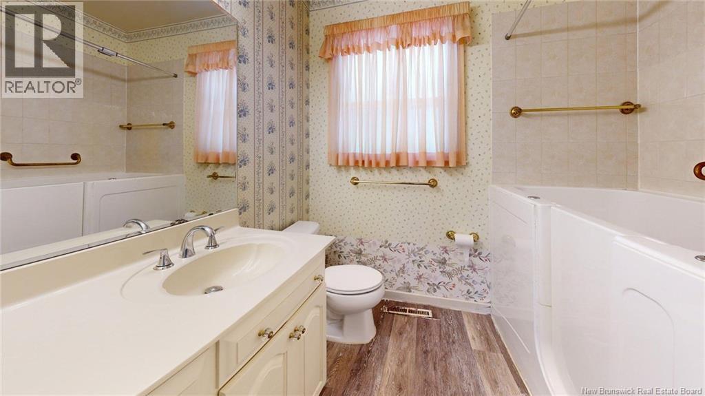 21 Bedell Avenue - 21