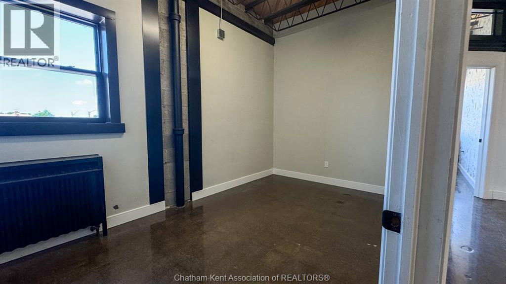 146 Wellington STREET West Unit# Unit 2&3, Chatham — photo 19