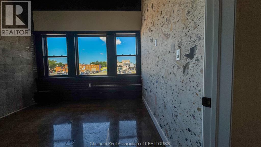 146 Wellington STREET West Unit# Unit 2&3, Chatham — photo 20