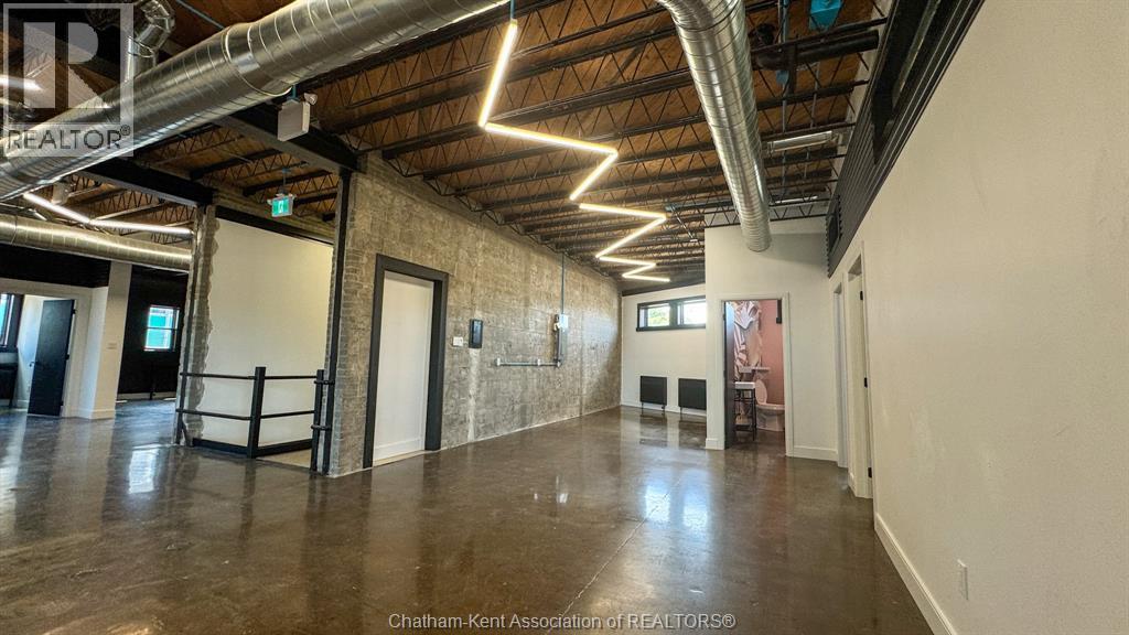 146 Wellington STREET West Unit# Unit 2&3, Chatham — photo 23