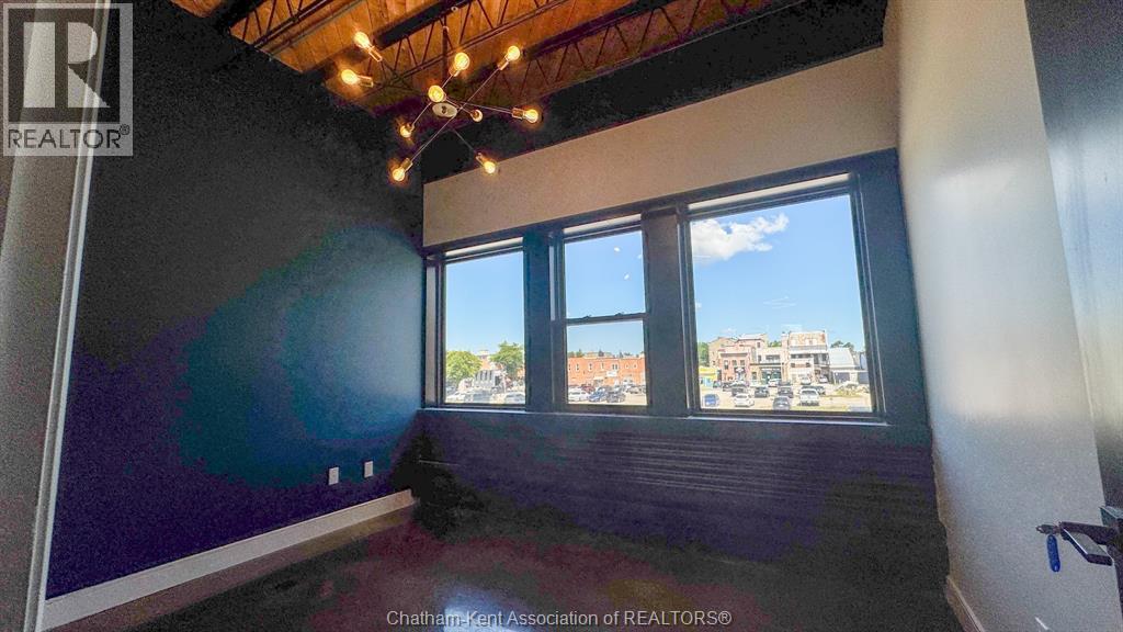 146 Wellington STREET West Unit# Unit 2&3, Chatham — photo 26