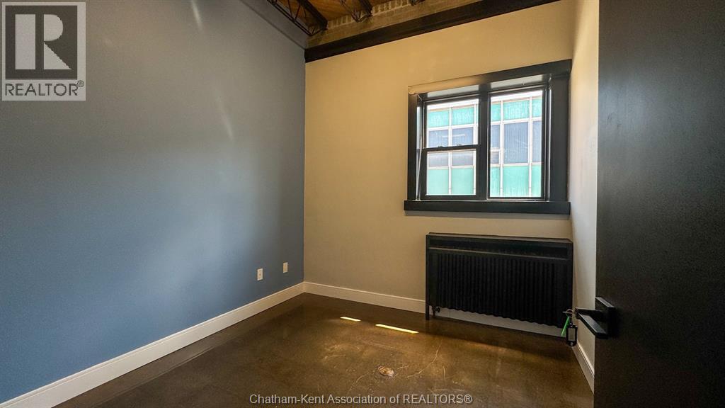 146 Wellington STREET West Unit# Unit 2&3, Chatham — photo 30