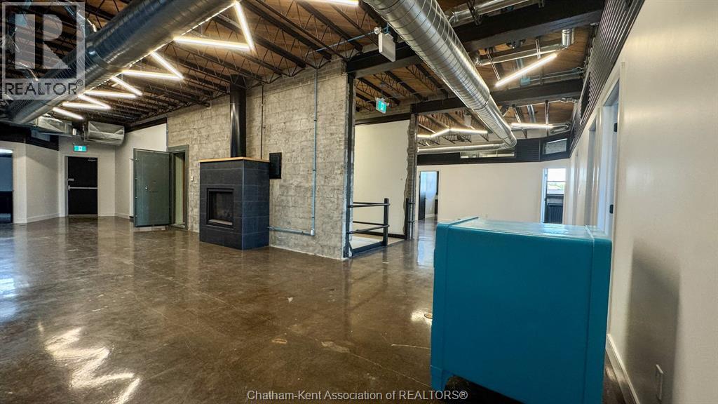 146 Wellington STREET West Unit# Unit 2&3, Chatham — photo 32