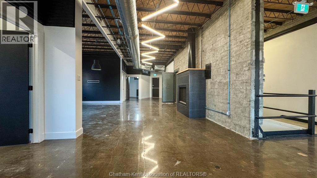 146 Wellington STREET West Unit# Unit 2&3, Chatham — photo 33