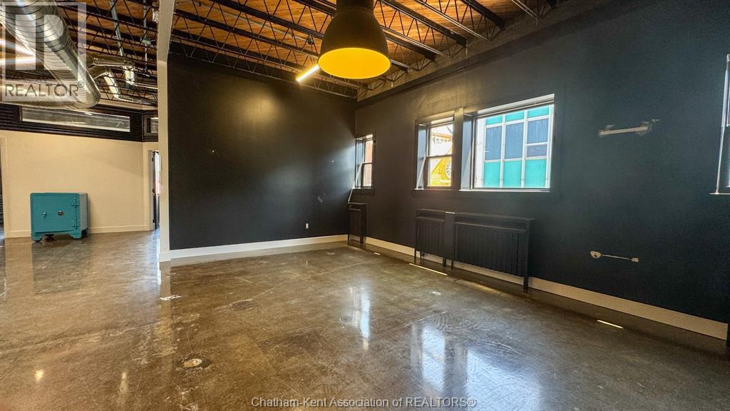 146 Wellington STREET West Unit# Unit 2&3, Chatham — photo 41
