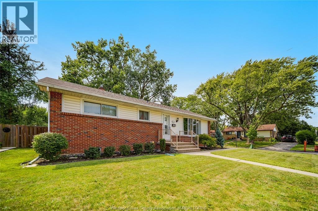 3665 RANDOLPH AVENUE - 2