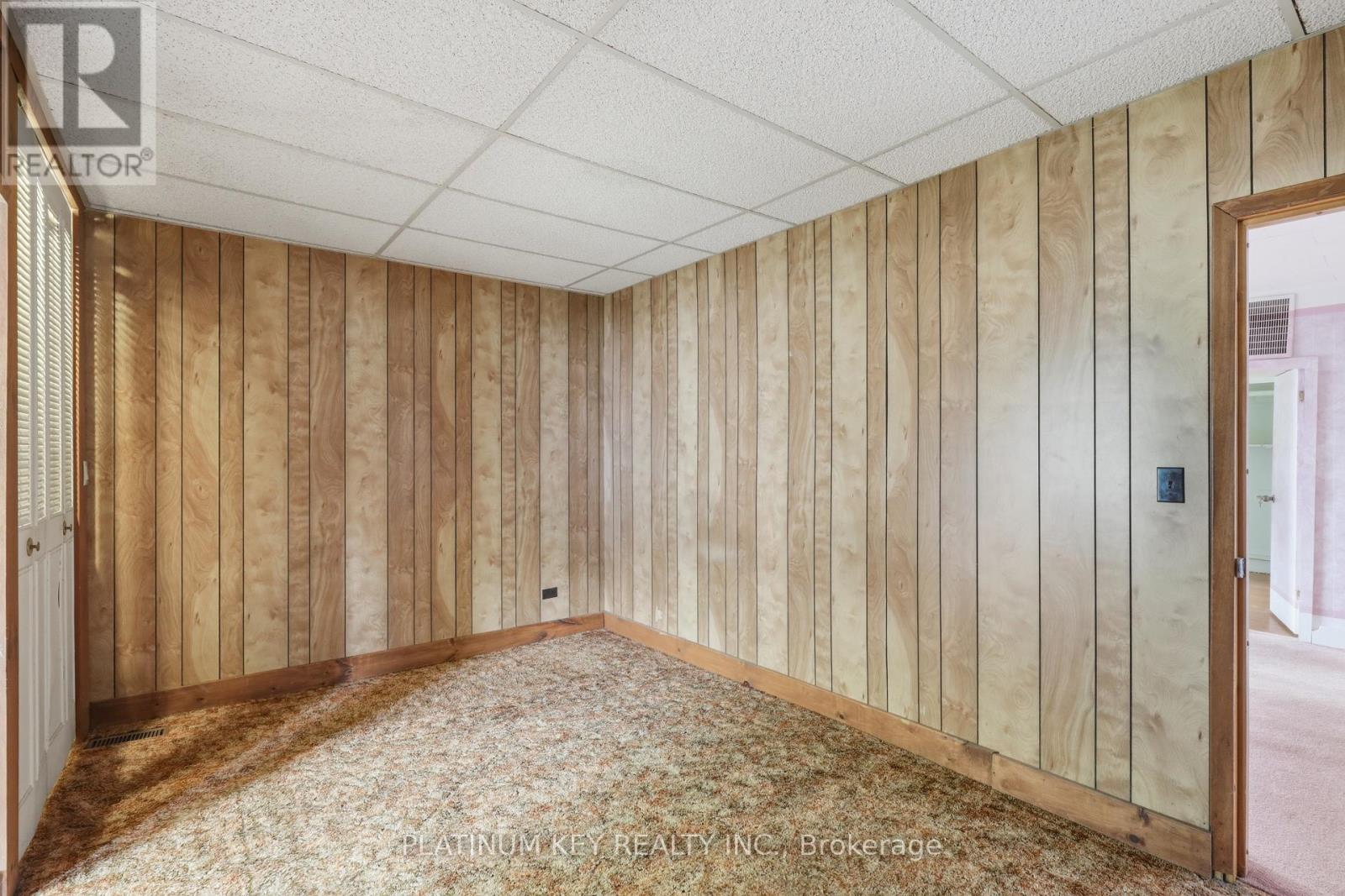 22942 WONDERLAND ROAD N - Image 25