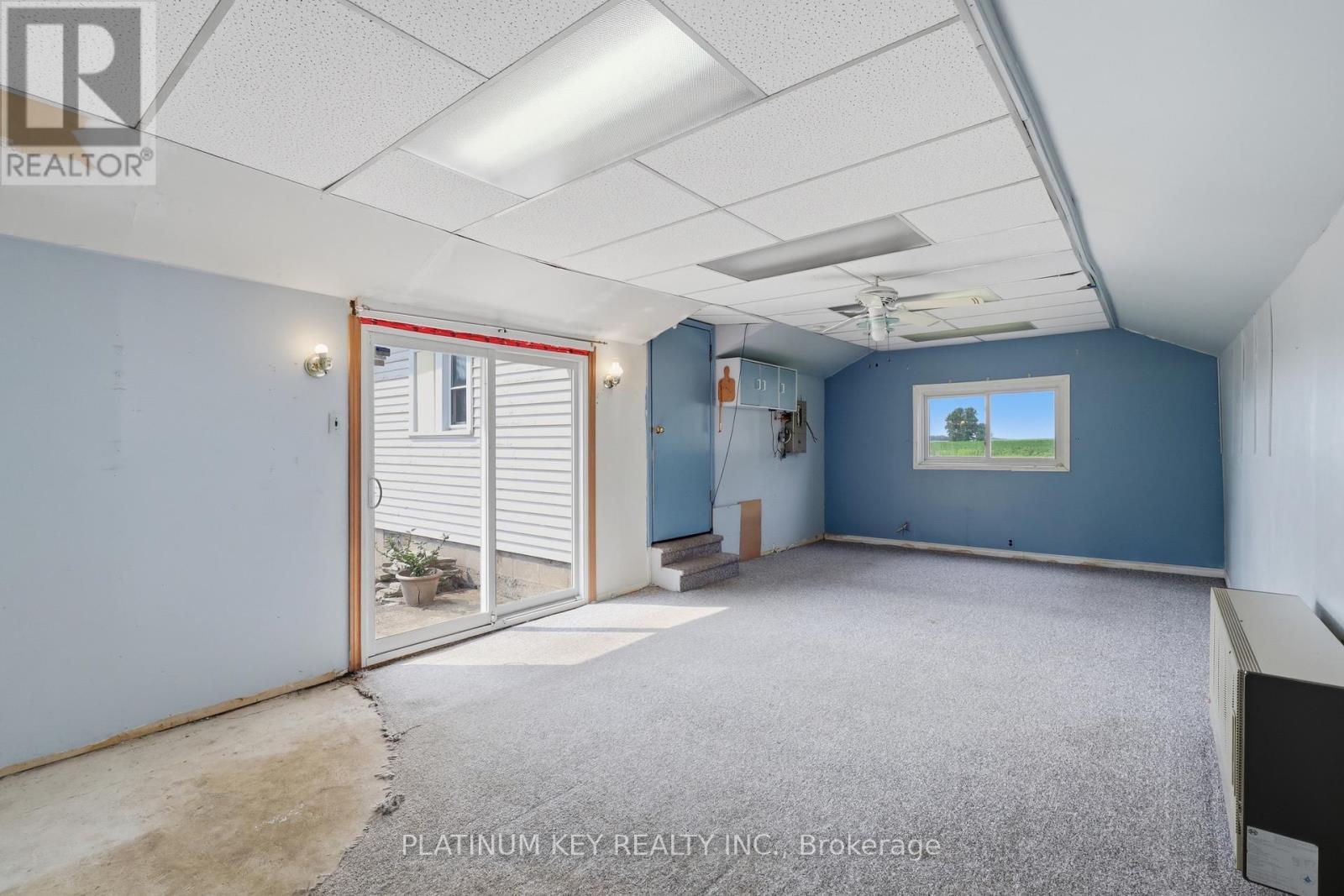 22942 WONDERLAND ROAD N - Image 28