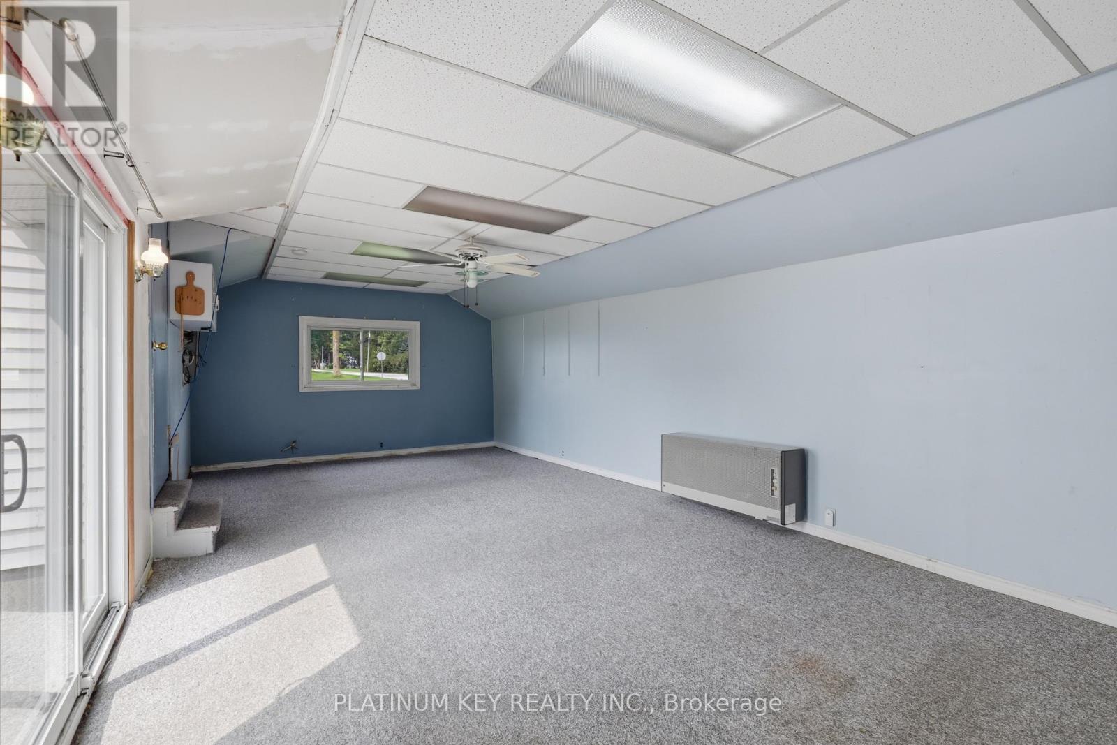 22942 WONDERLAND ROAD N - Image 29