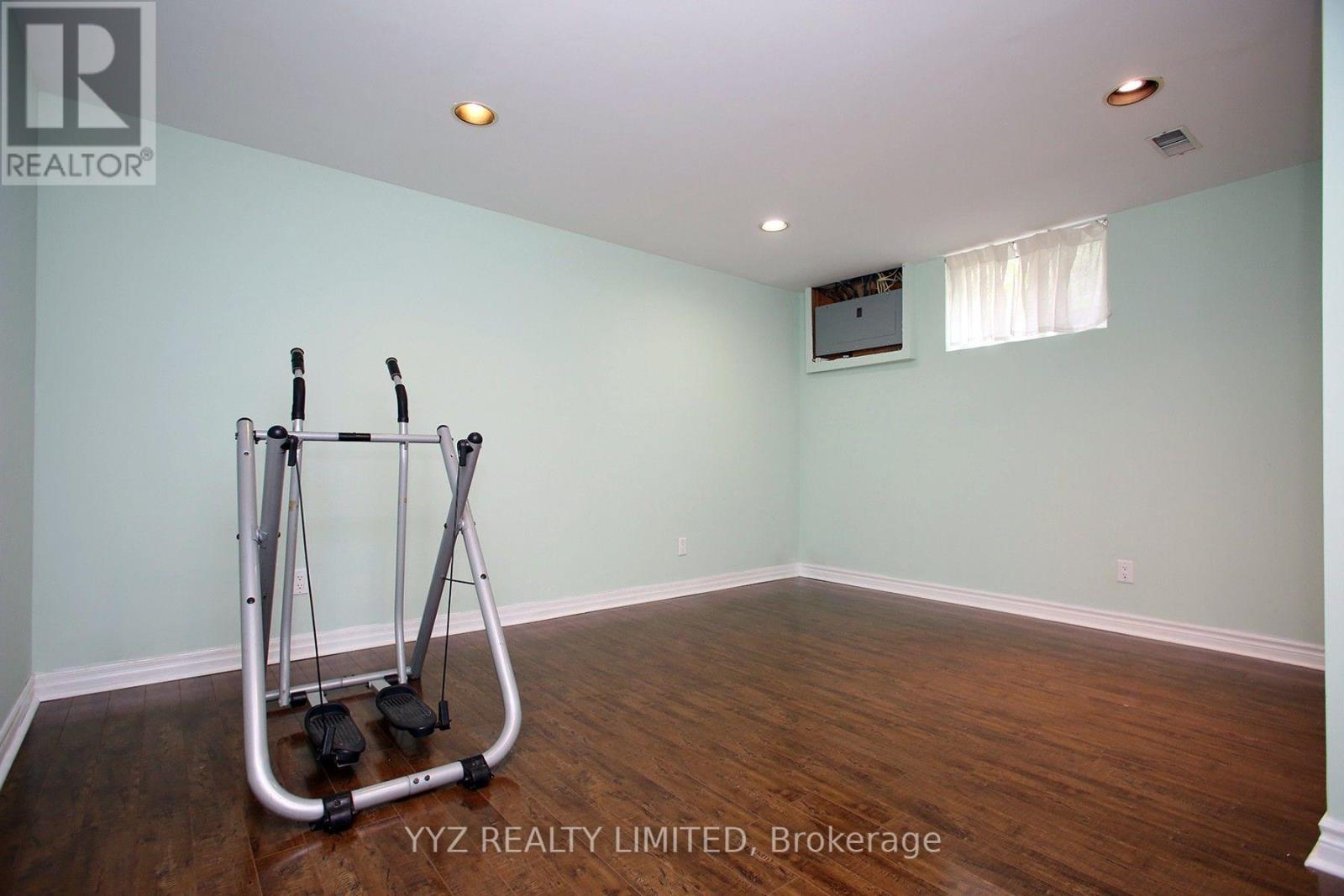 8 SNOWCREST AVENUE - 20