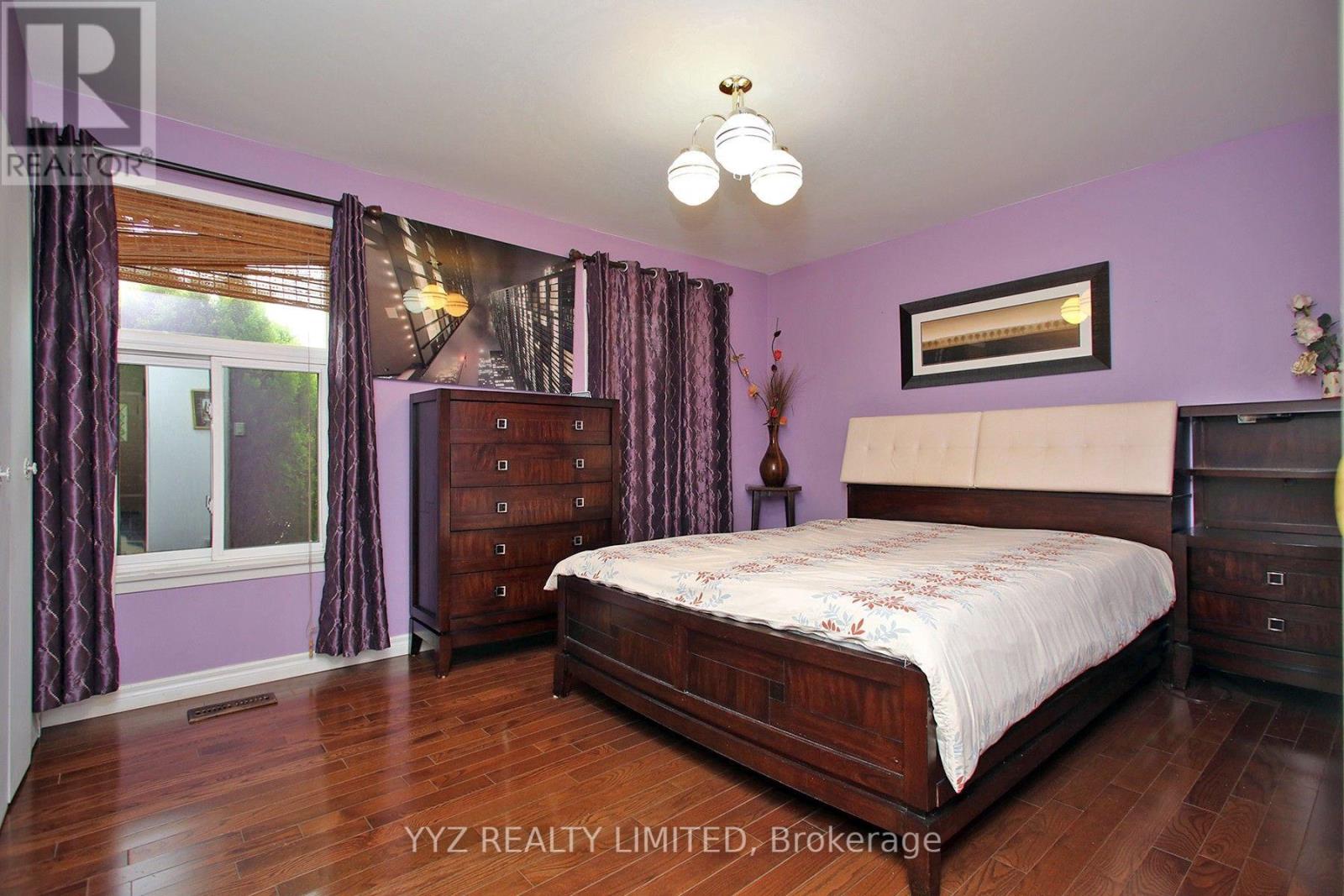 8 SNOWCREST AVENUE - 23