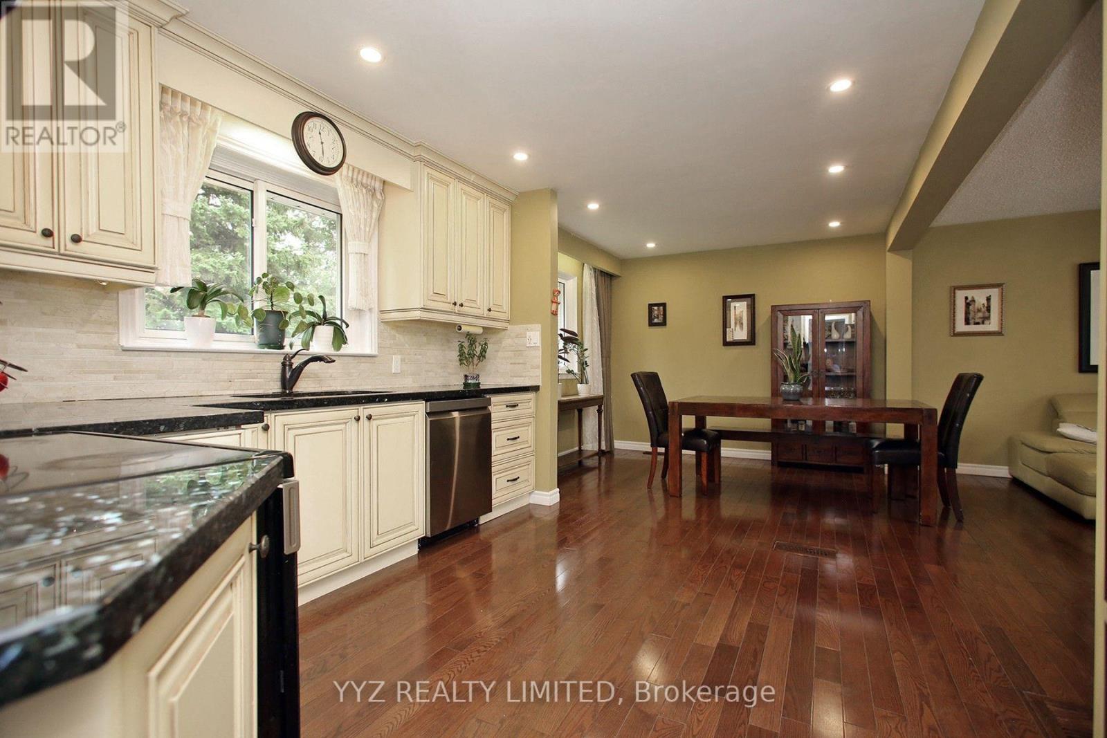8 SNOWCREST AVENUE - 8