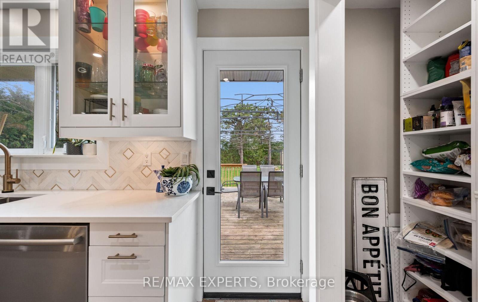 12 SIMON DRIVE - Image 39