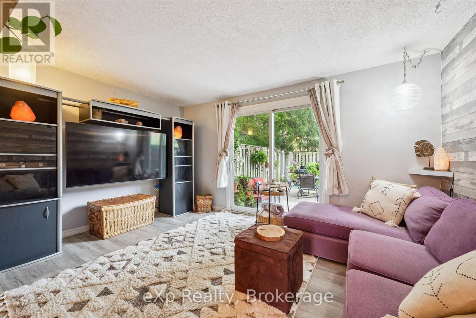 #16 383 EDINBURGH ROAD S - Image 8