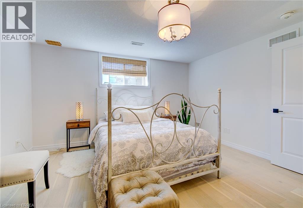 #52 29 SCHUYLER Street - Image 45
