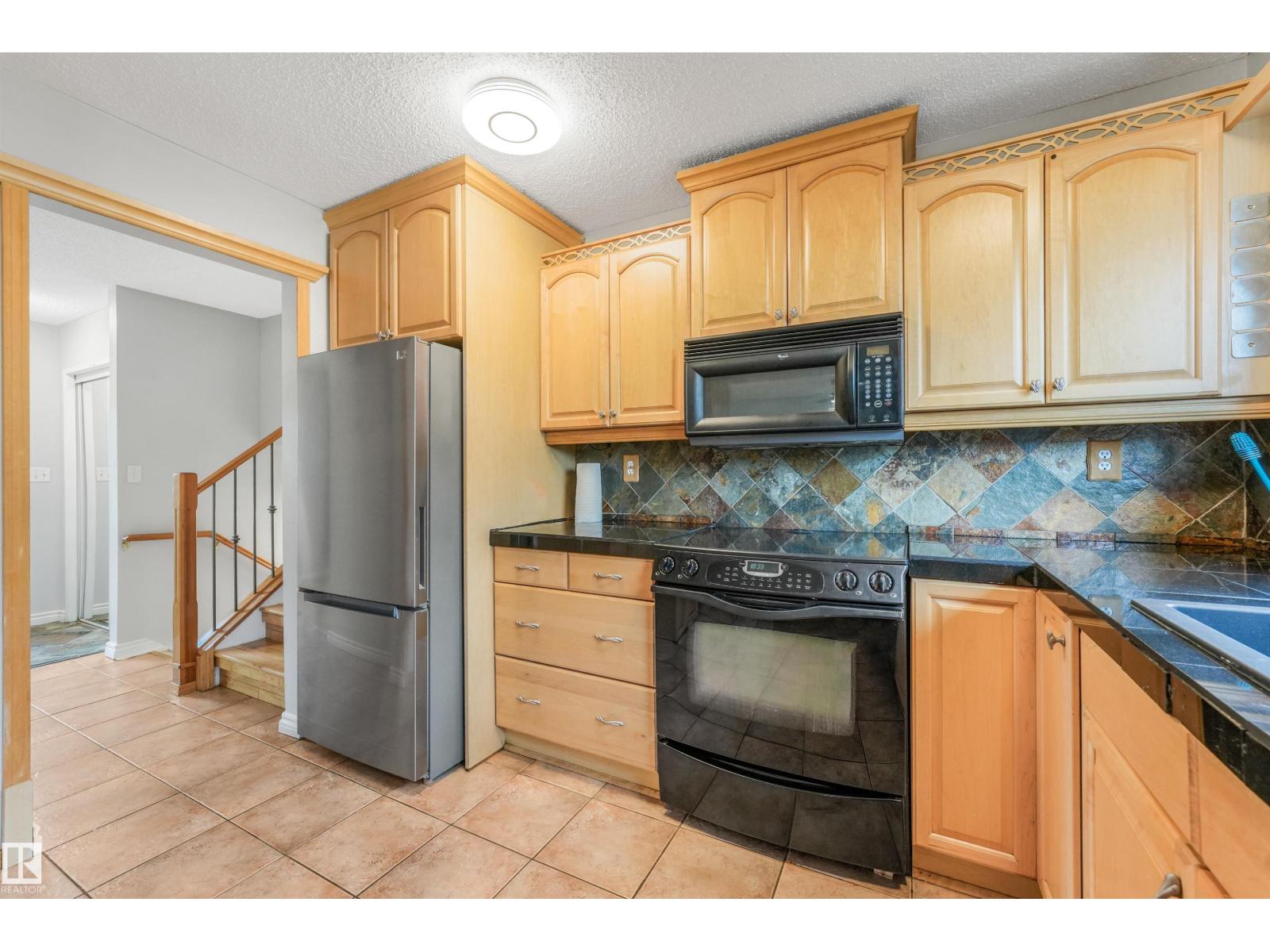 9702 95 Avenue - Photo 27