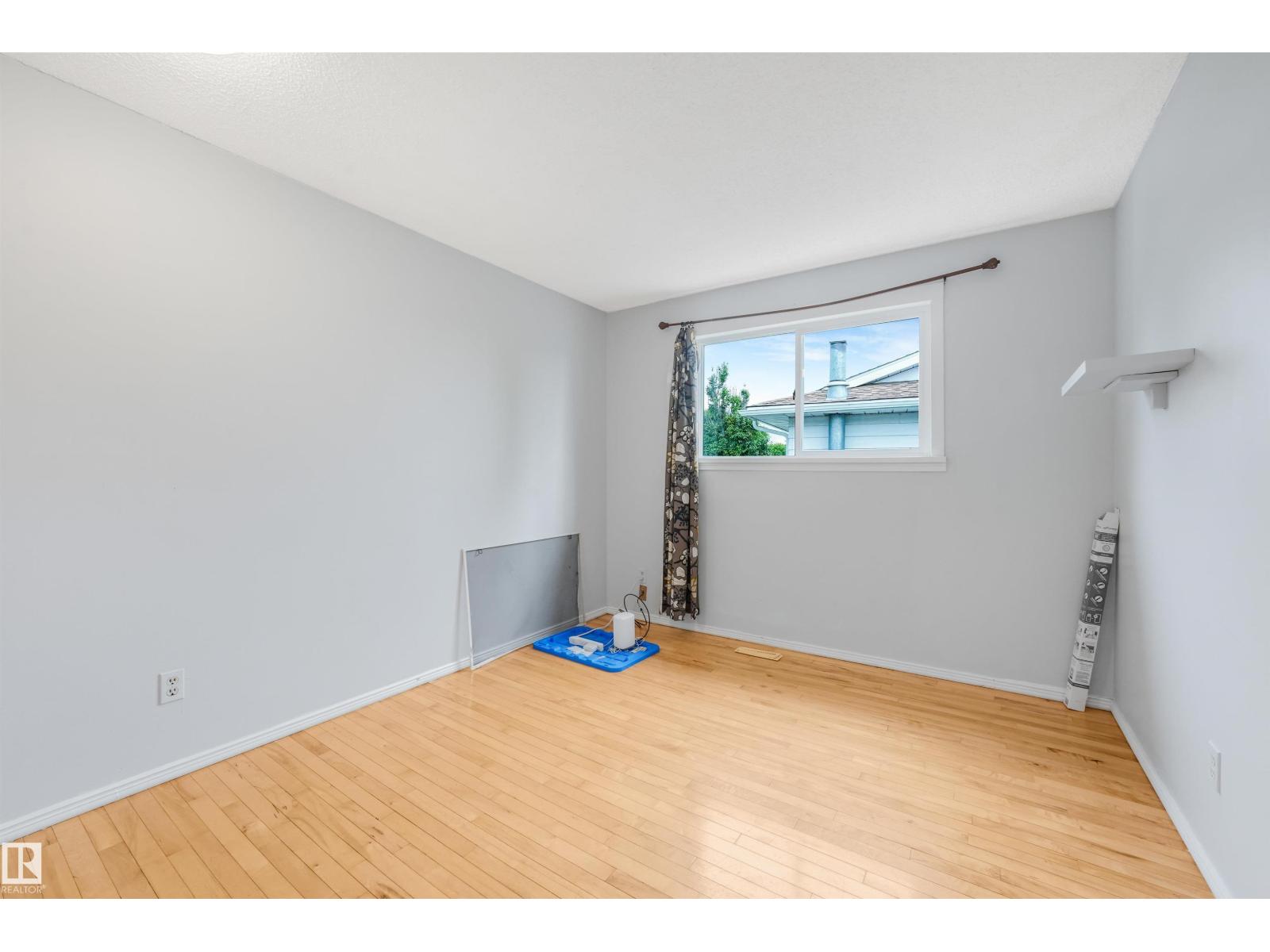 9702 95 Avenue - Photo 32