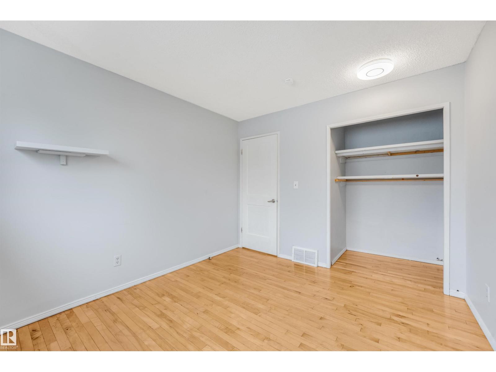 9702 95 Avenue - Photo 34