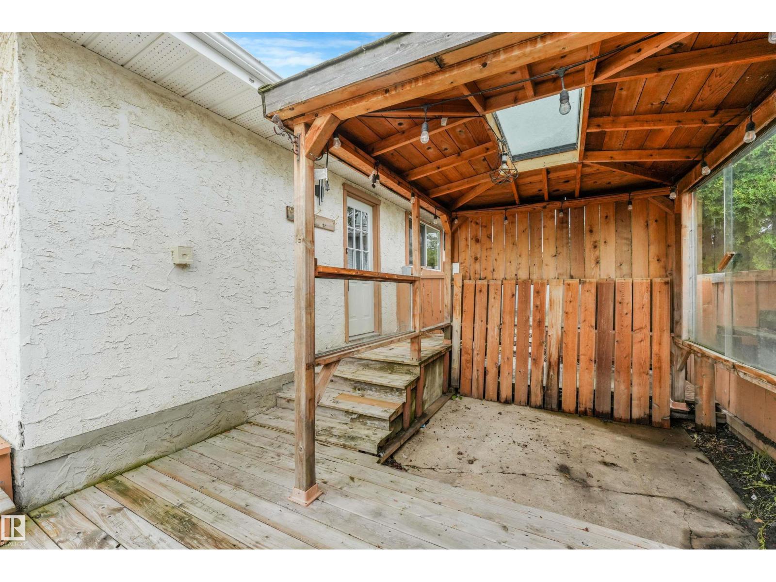 9702 95 AV - Image 57
