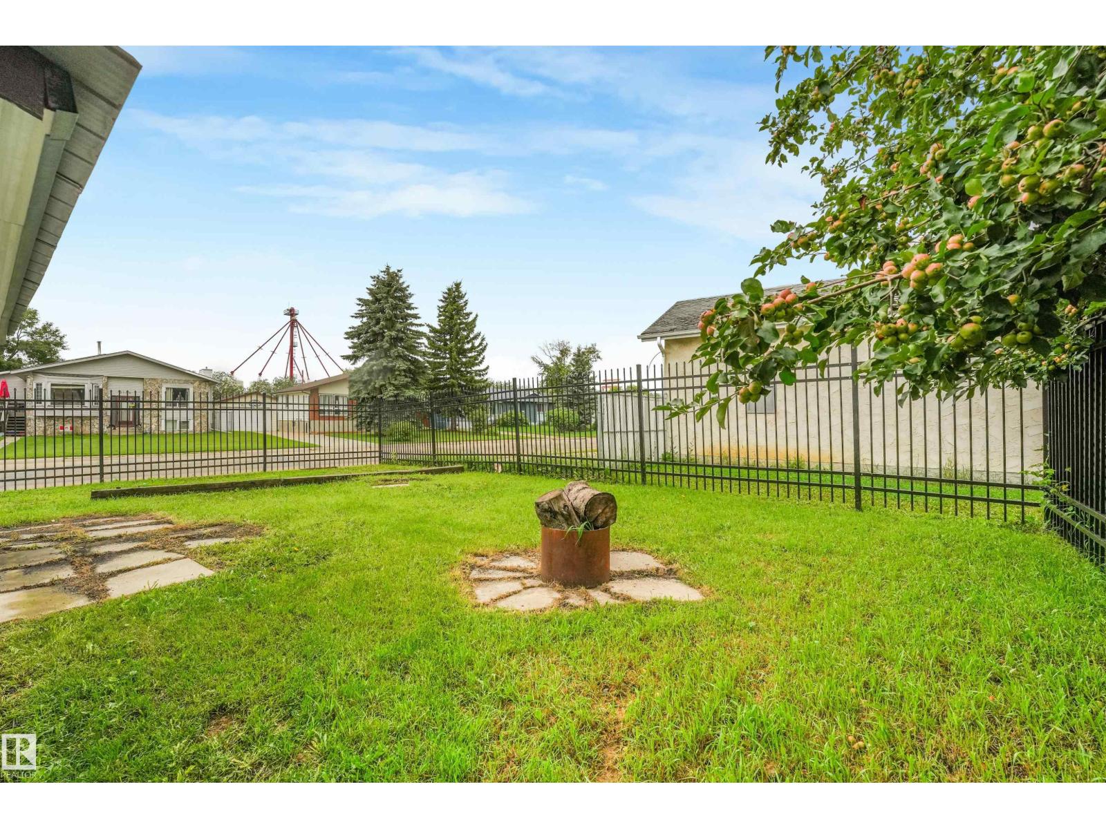9702 95 AV - Image 61