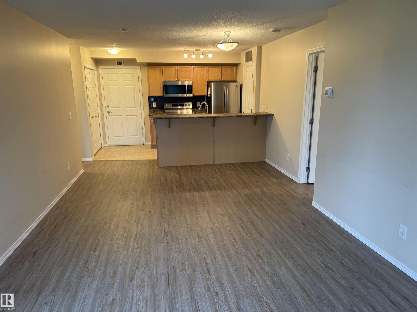 #208 6921 199 ST NW - 11
