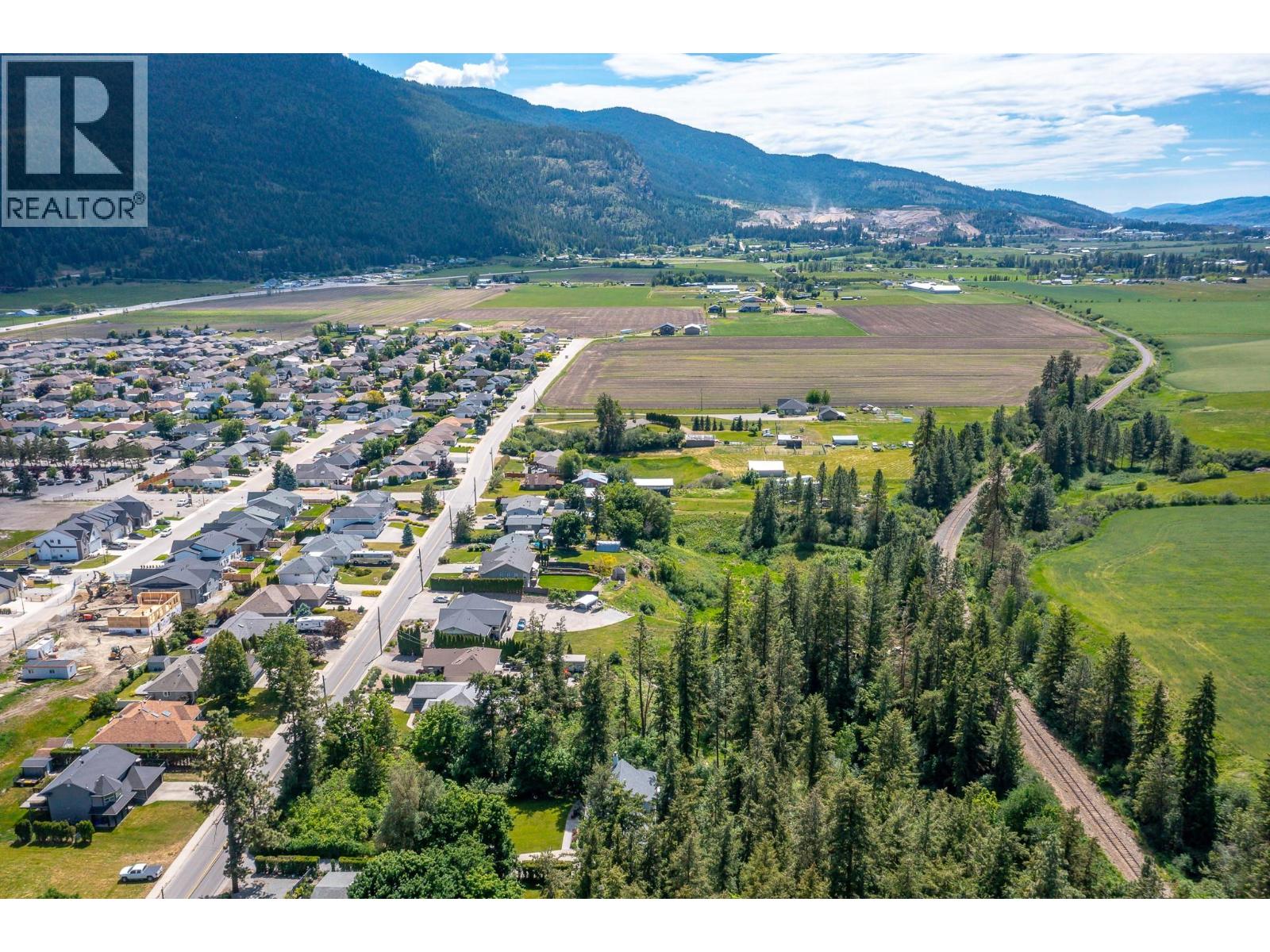 2245 Okanagan Street, Armstrong