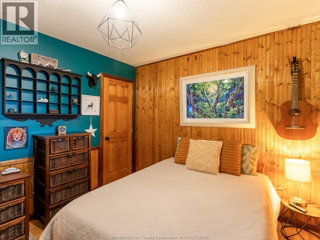 576 RICHMOND STREET - 10
