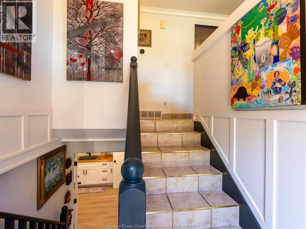 576 RICHMOND STREET - 31