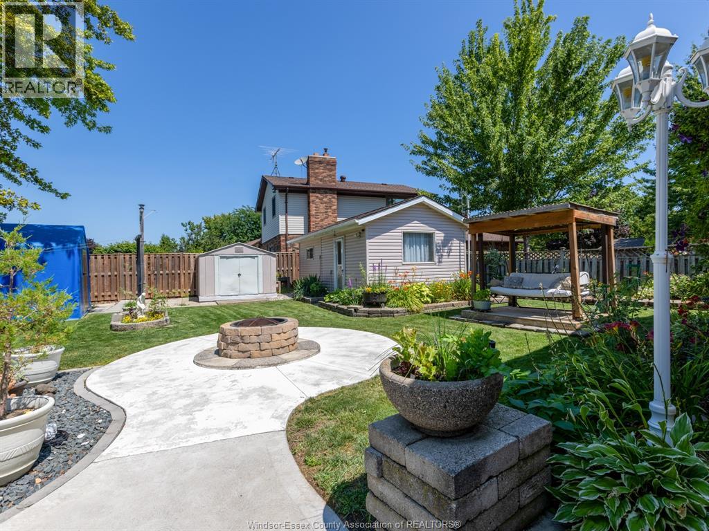 576 RICHMOND STREET - 48