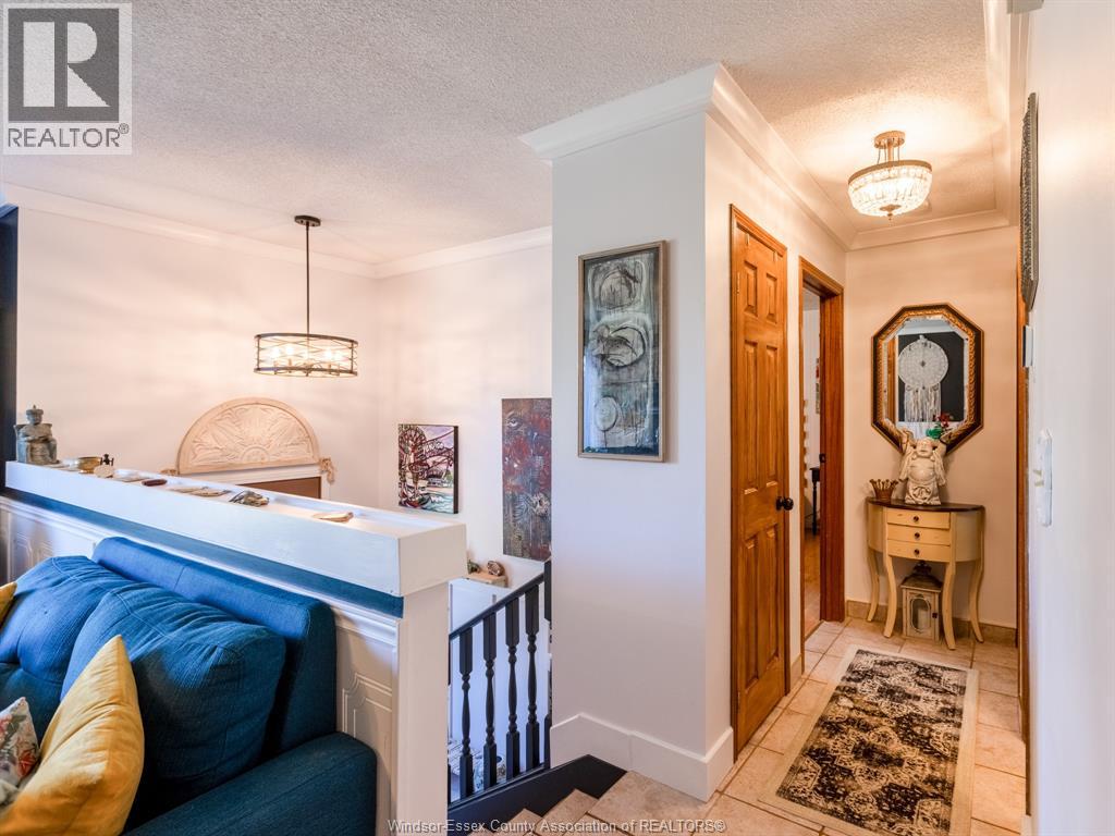 576 RICHMOND STREET - 6