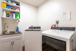 10002 100 Avenue, Morinville, AB T8R1P2 Photo 17