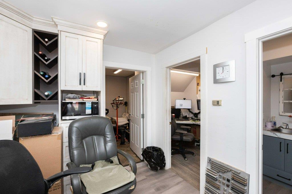 9407 109 Street - Photo 15