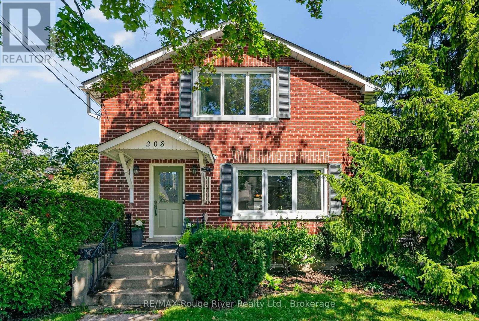 208 ALBERT STREET - 1