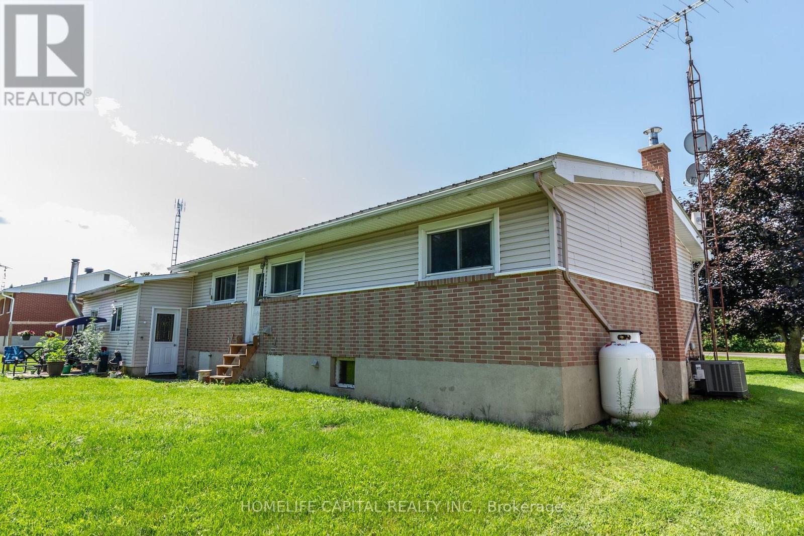 8425 COUNTY RD 15 ROAD - 11