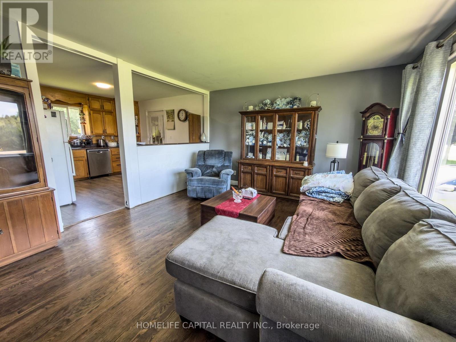 8425 COUNTY RD 15 ROAD - Image 31