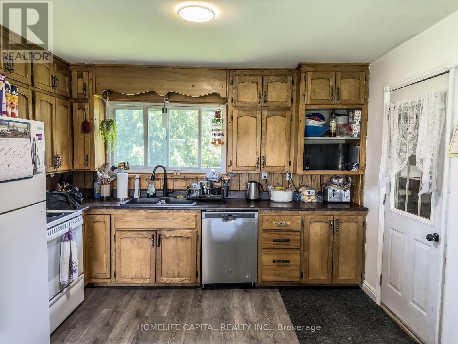 8425 COUNTY RD 15 ROAD - 50