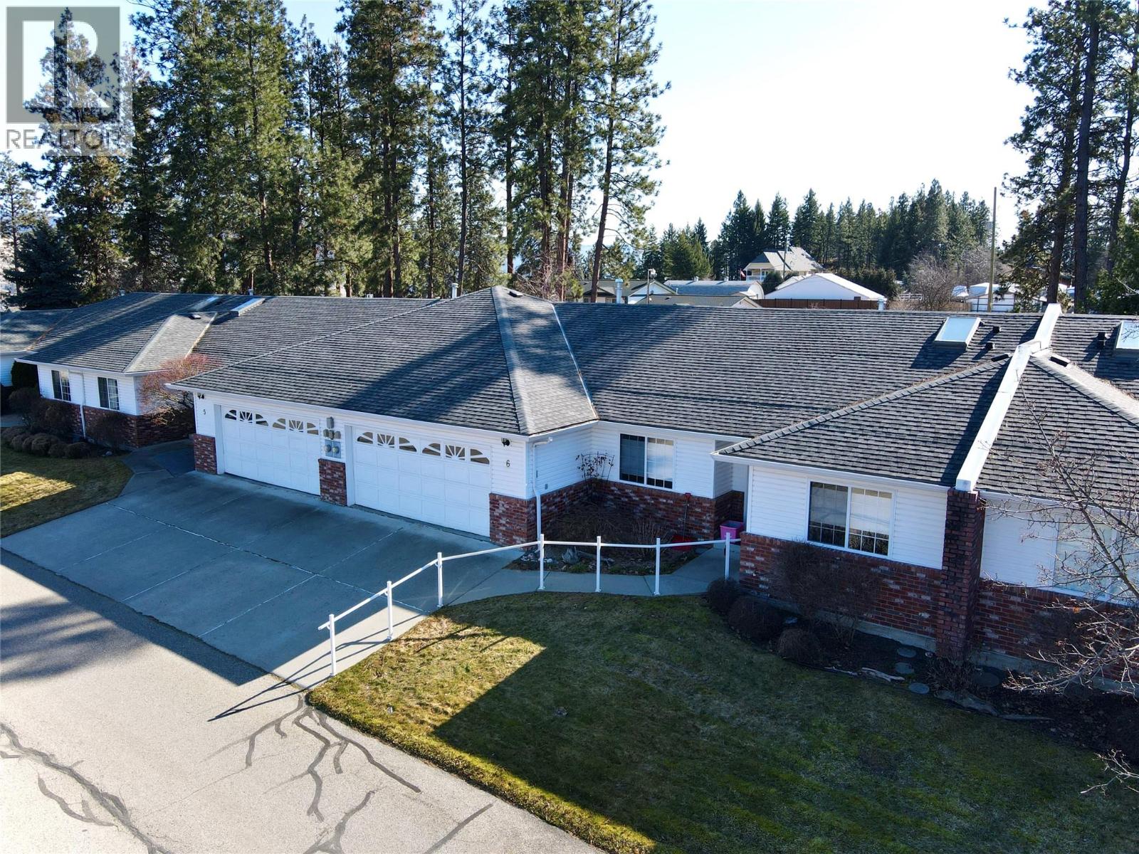 11290 Bond Road Unit# 6, Lake Country