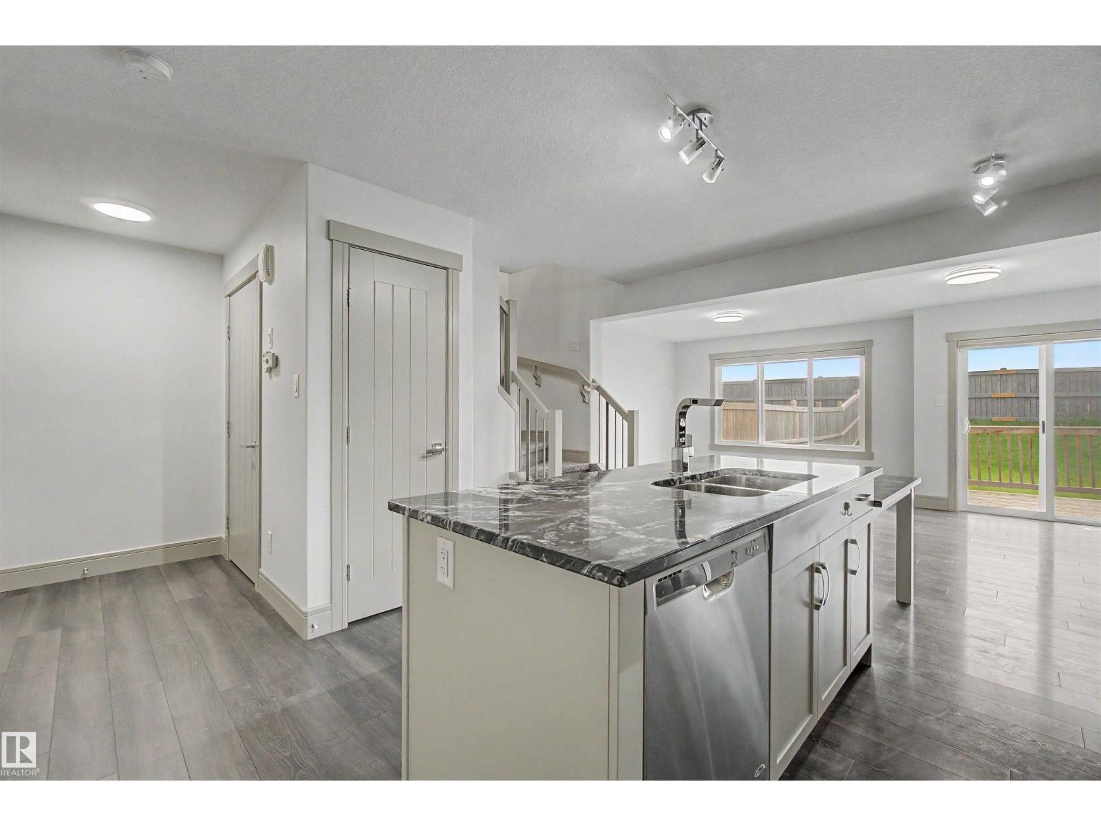 7307 ARMOUR Crescent SW - Photo 10