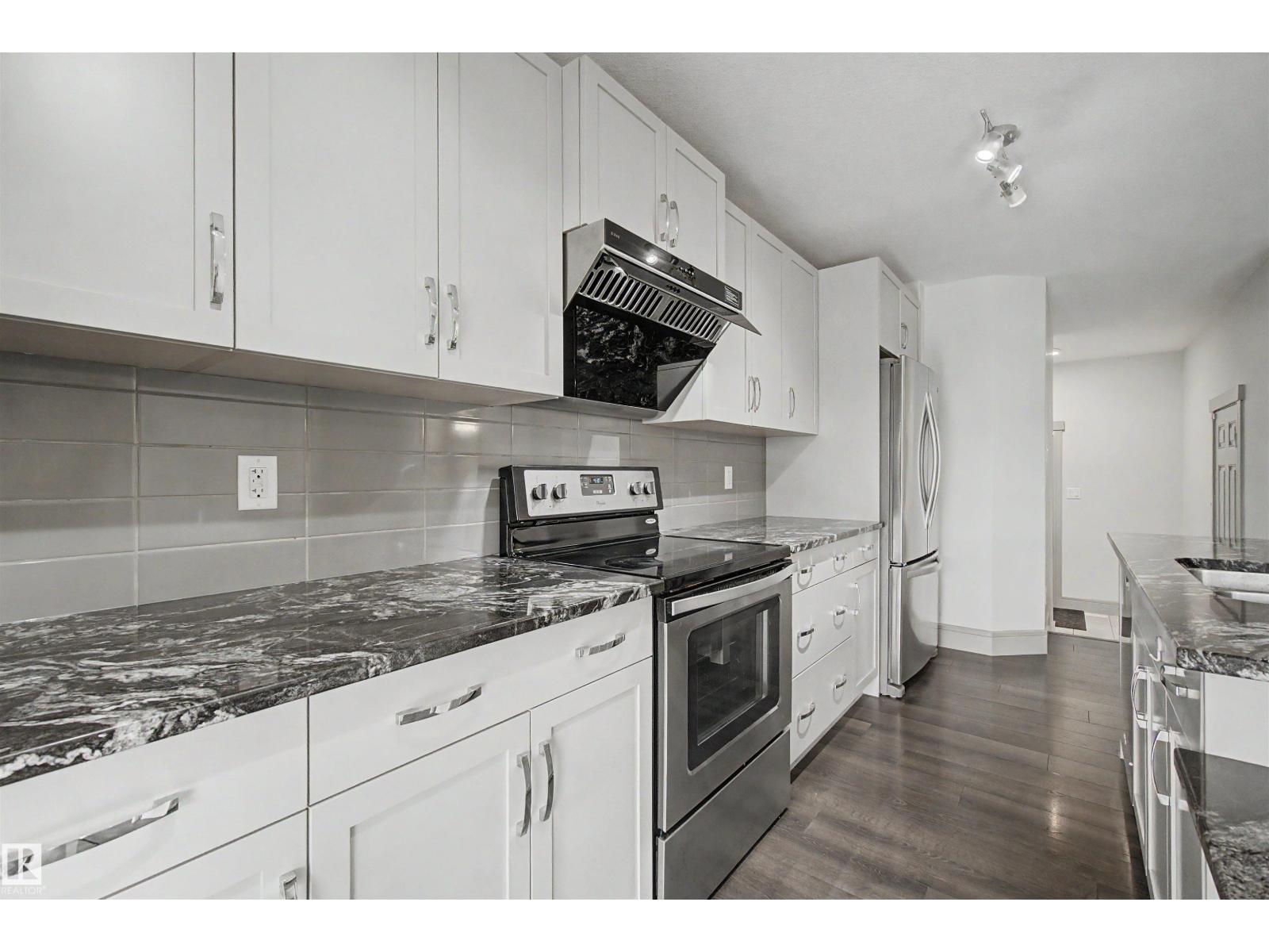 7307 ARMOUR Crescent SW - Photo 9