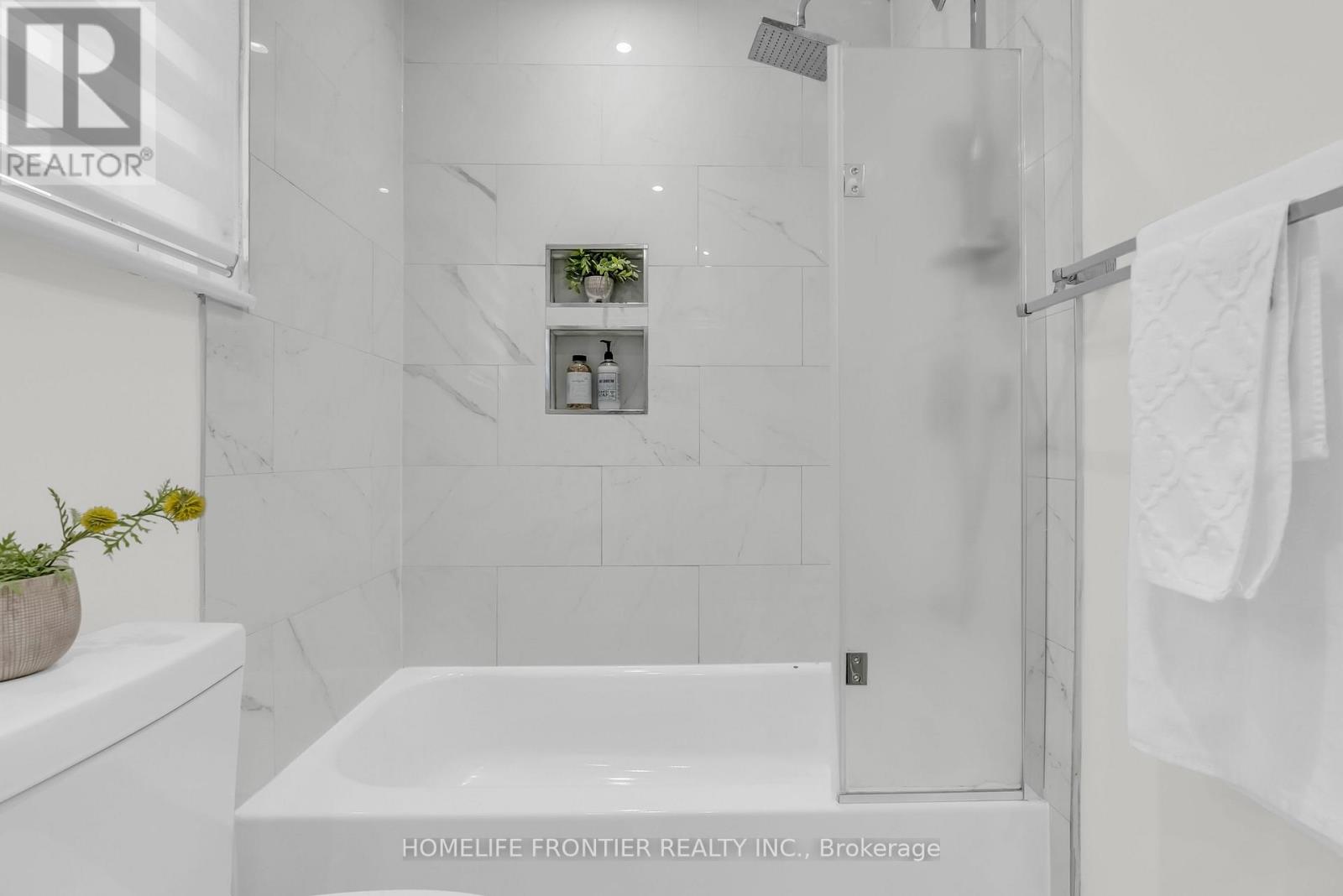 61 SUNDIAL CRESCENT - Image 33