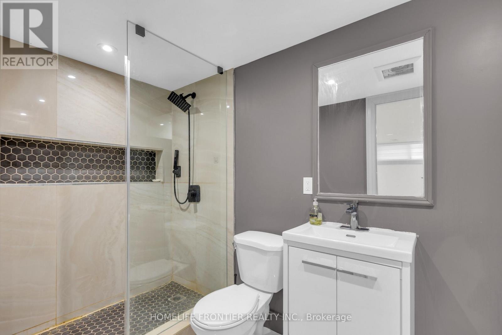 61 SUNDIAL CRESCENT - Image 44