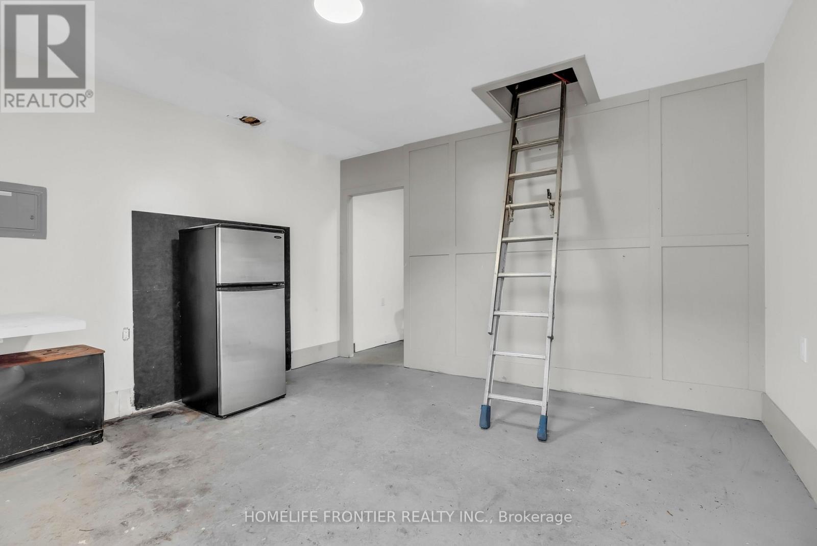61 SUNDIAL CRESCENT - Image 46