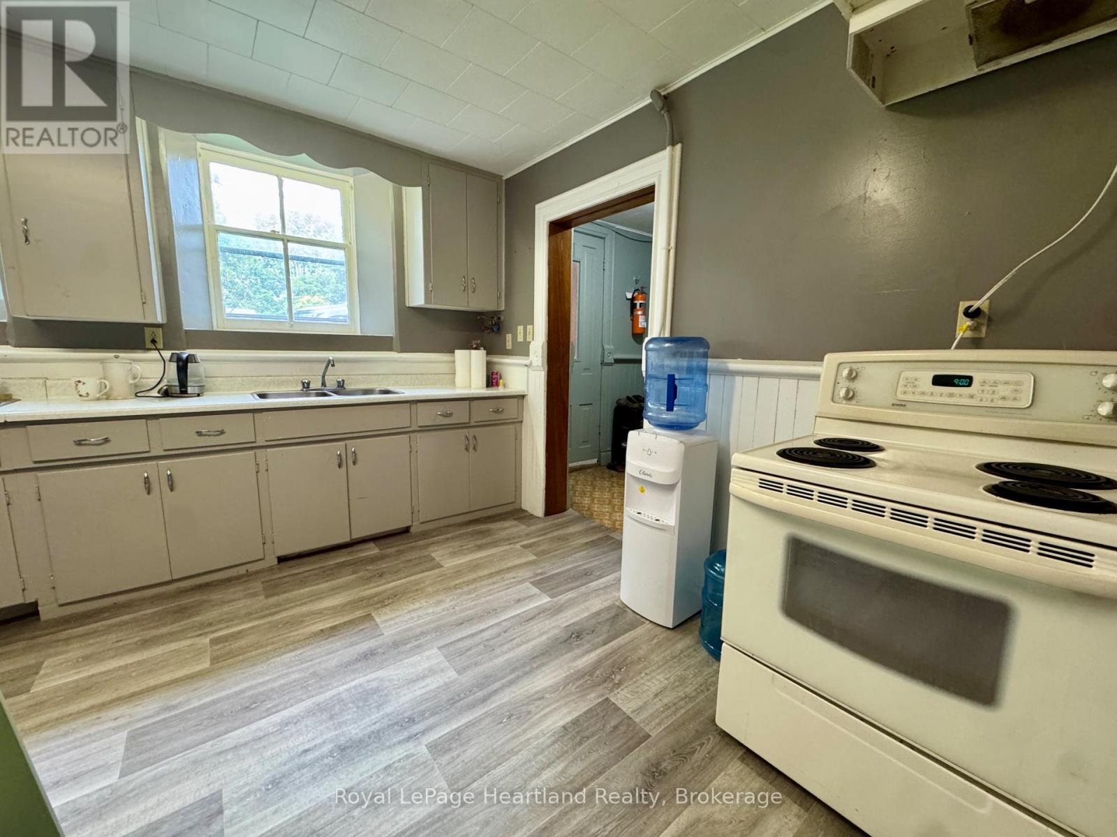 3080 PATRICK STREET - Image 22