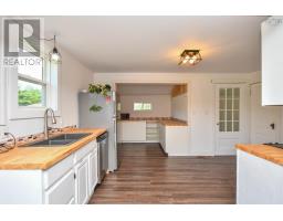 16 School Street, Hantsport, NS B0N1P0 Photo 15