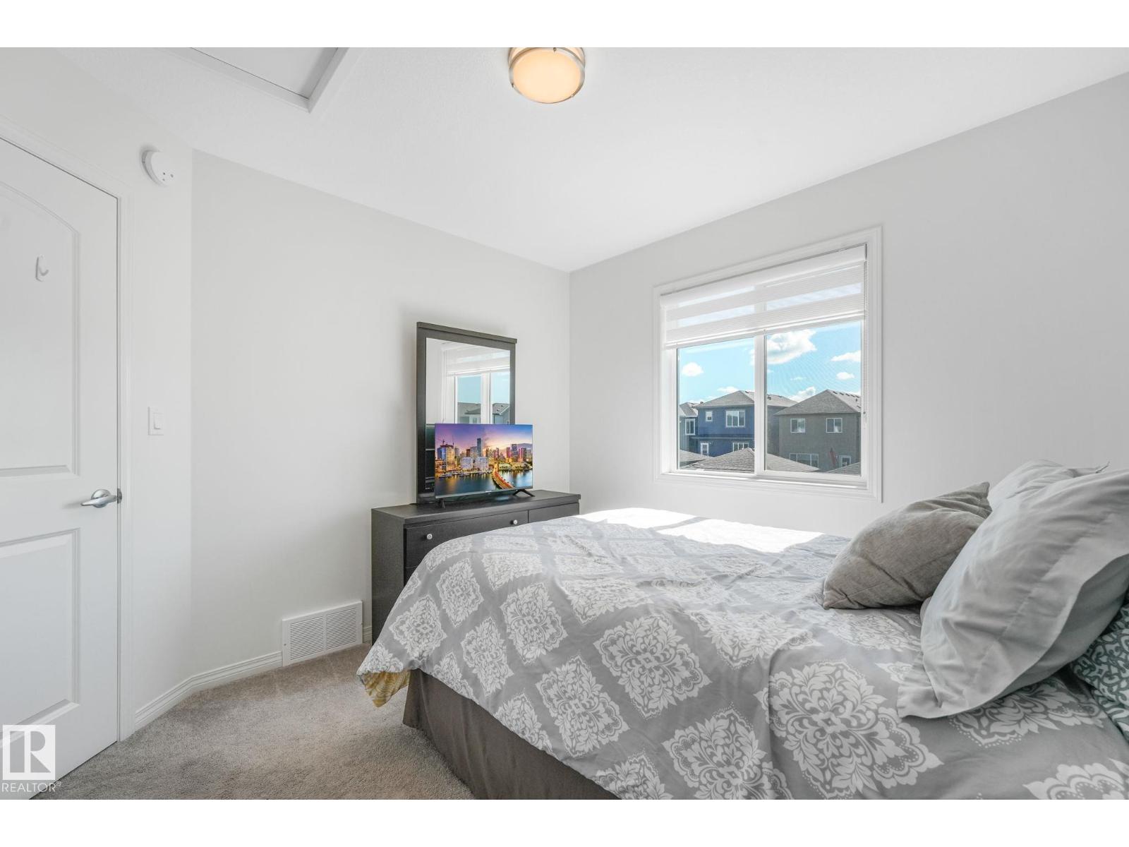 4417 38 ST - Image 36