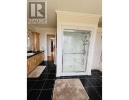 9 Seaview Crescent thumbnail 36