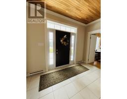 9 Seaview Crescent thumbnail 5
