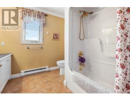13 Cadiz Close thumbnail 32