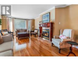 13 Cadiz Close thumbnail 6