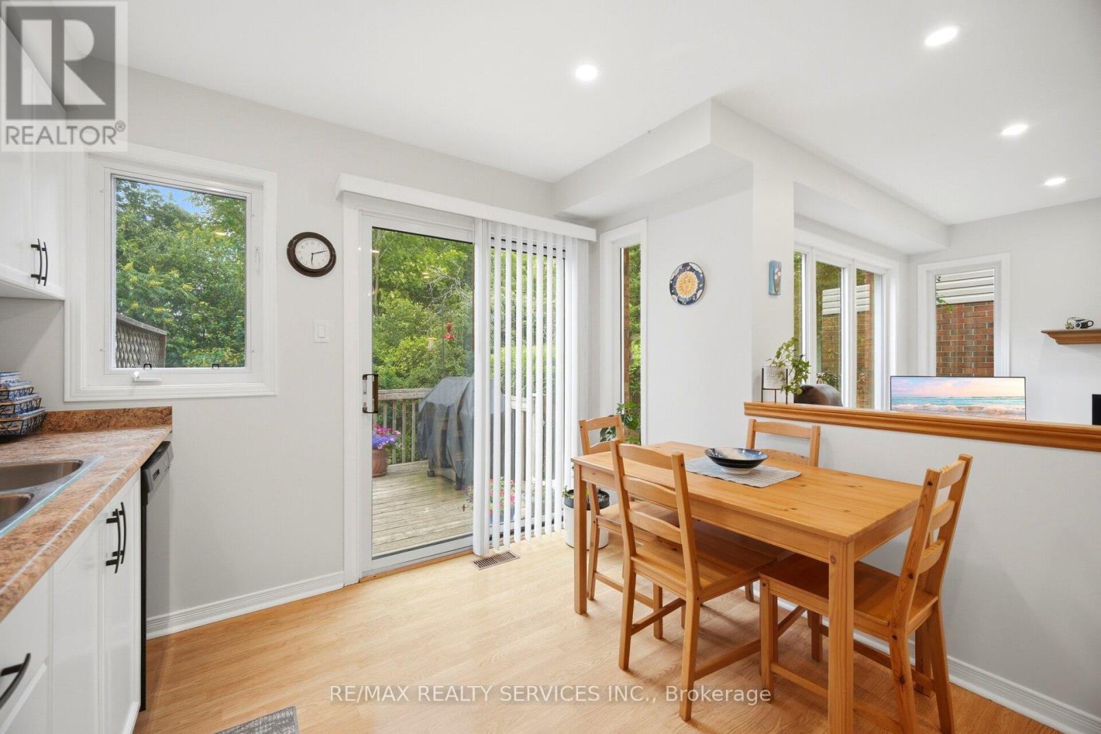 38 FURROWS END - 14